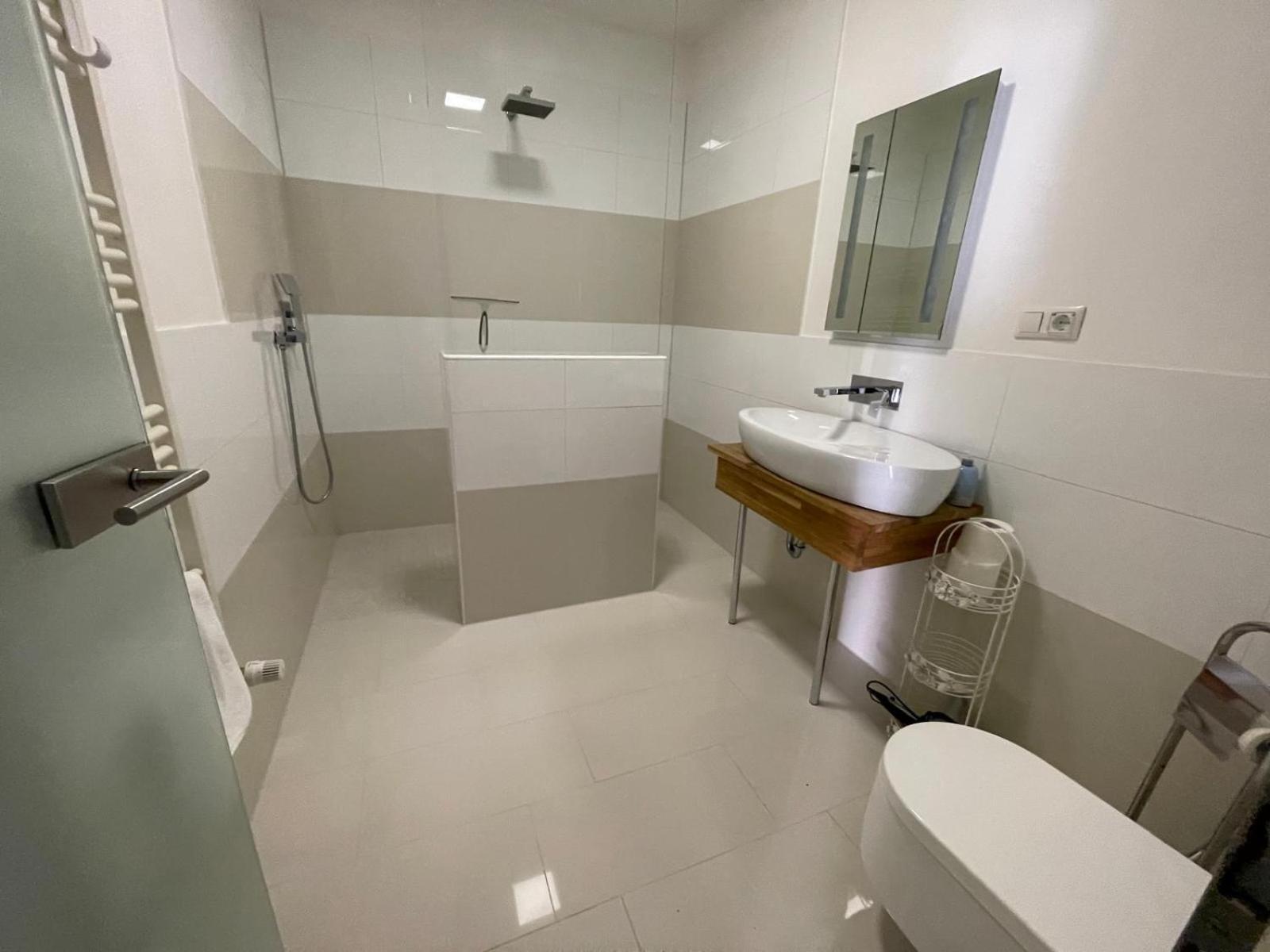 גלוקסבורג Ferienwohnung Am Schlosspark מראה חיצוני תמונה